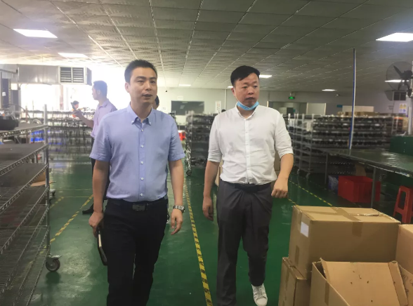 陪同政府園區(qū)赴汽車照明投資選址項目方對接考察,務實交流合作細節(jié) 陪同政府園區(qū)赴汽車照明投資選址項目方對接考察,務實交流合作細節(jié)