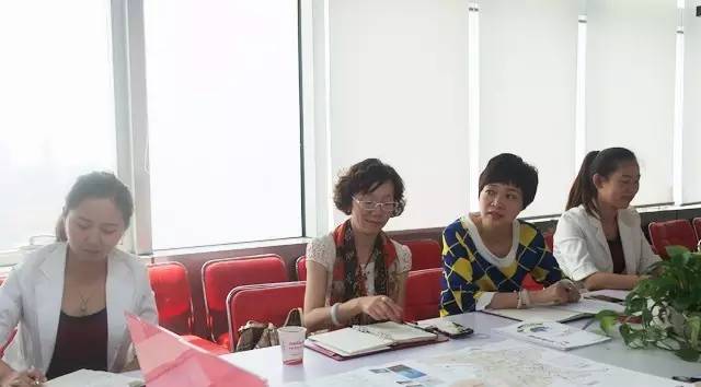 東方龍商務(wù)舉行四場投資選址項(xiàng)目政府對接會,并將同步推進(jìn)項(xiàng)目考察 東方龍商務(wù)舉行四場投資選址項(xiàng)目政府對接會,并將同步推進(jìn)項(xiàng)目考察