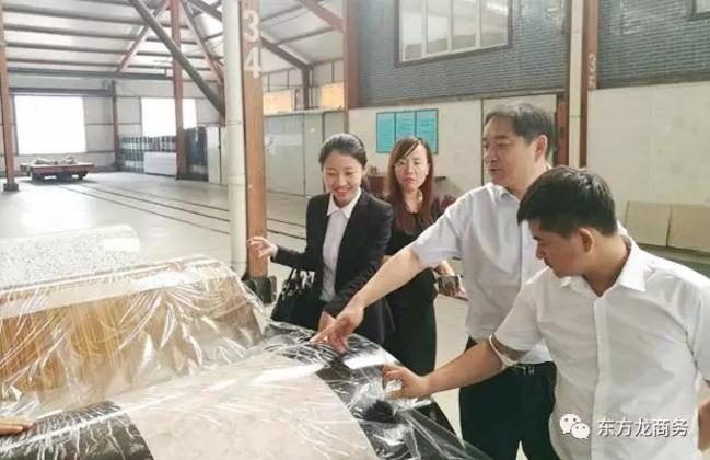 陪同河南汝陽(yáng)、浙江舟山實(shí)地考察新型保溫墻體材料投資選址項(xiàng)目企業(yè)，務(wù)實(shí)推進(jìn)項(xiàng)目合作落地