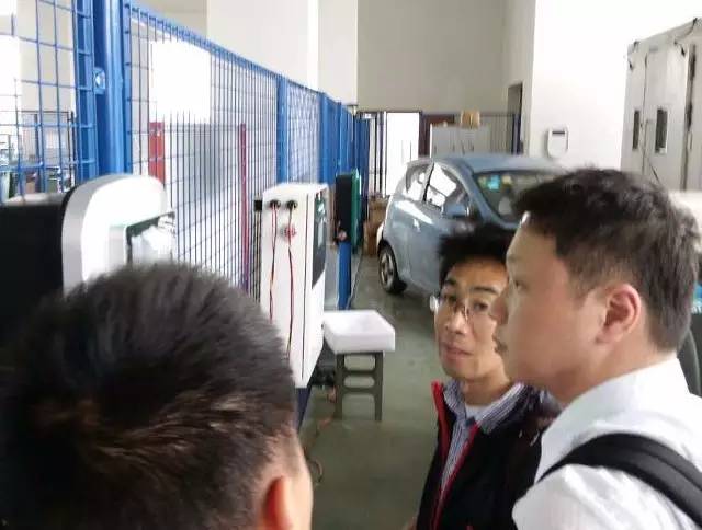 東方龍商務陪同揚州廣陵經開區考察智能停車平臺投資選址項目方，雙方將向更深層次推進項目合作