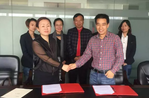東方龍商務(wù)牽頭三六六高新科技企業(yè)與金朔投資達成投融資合作 東方龍商務(wù)牽頭三六六高新科技企業(yè)與金朔投資達成投融資合作