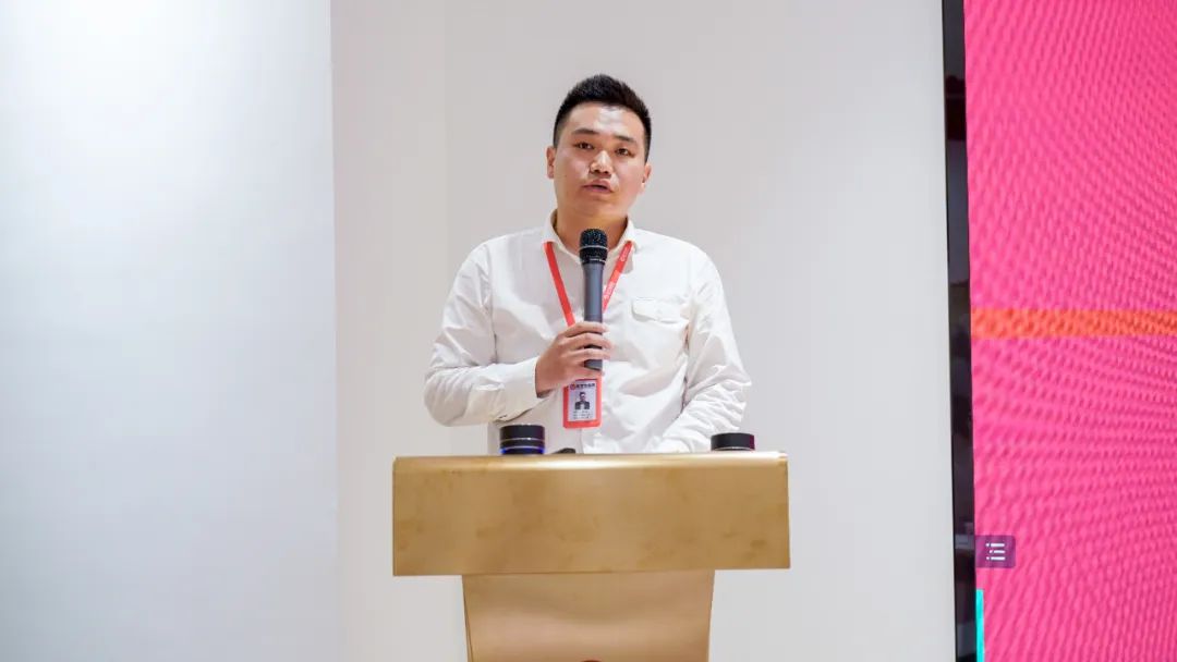 燃情征戰(zhàn)，決勝決戰(zhàn)下半年！東方龍商務(wù)集團成功舉行6-7月份月度總結(jié)會