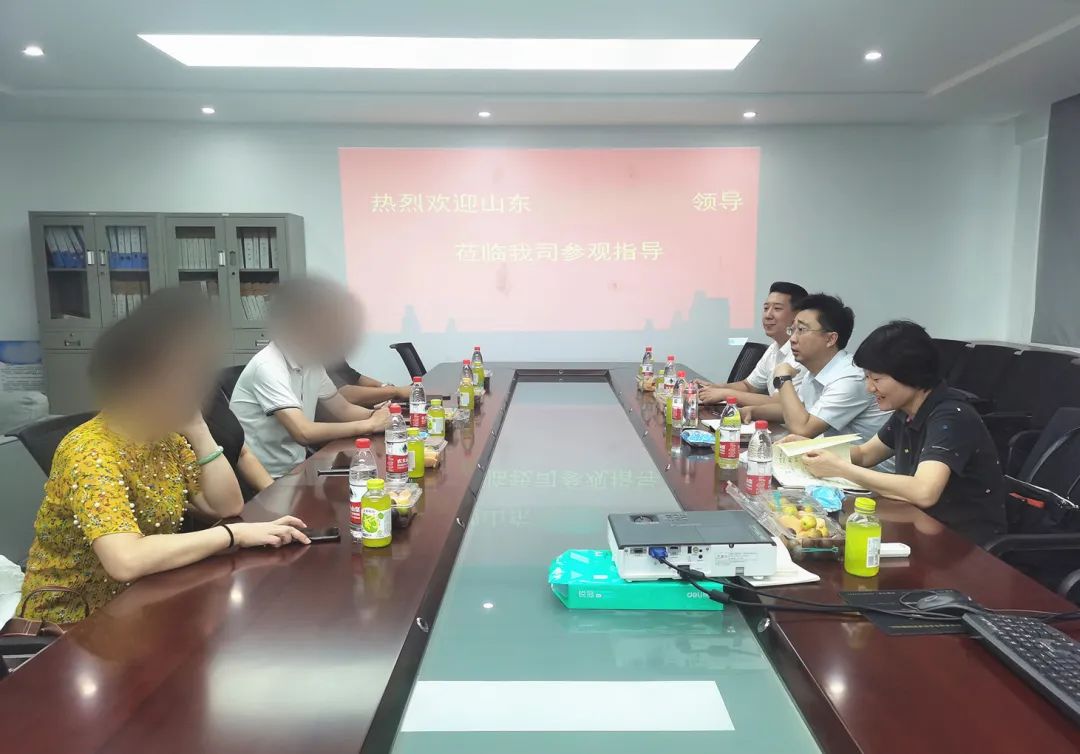 國內(nèi)知名婚紗品牌深度合作商！山東某地方政府順利考察高檔婚紗禮服布料擴建投資選址項目企業(yè)