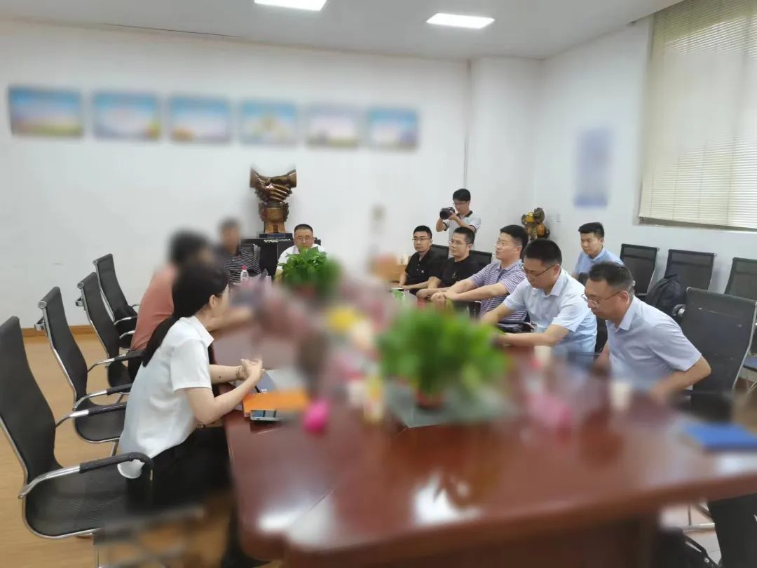 與哈工大等知名院校達(dá)成產(chǎn)學(xué)研合作，上汽等大型車企供應(yīng)商！安徽某地方政府實(shí)地調(diào)研高端液壓設(shè)備制造投資選址項(xiàng)目