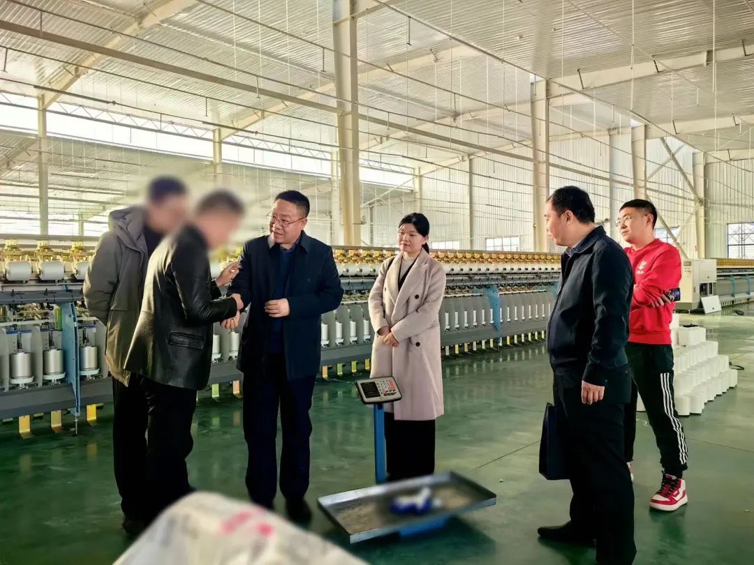 地方紡紗行業(yè)龍頭企業(yè)，產(chǎn)品遠(yuǎn)銷柬埔寨、孟加拉等20多個國家和地區(qū)！新疆某地方政府實(shí)地考察品牌高端紡織材料生產(chǎn)擴(kuò)建投資選址項(xiàng)目