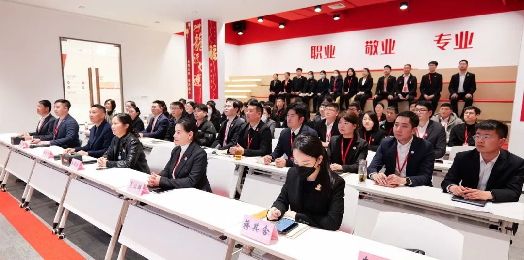 抓招商拼項目，奮力沖刺“開門紅”！3月上旬，集團(tuán)共43個優(yōu)質(zhì)投資選址項目通過評估