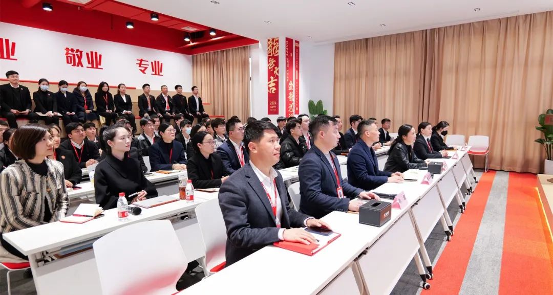 抓招商拼項目，奮力沖刺“開門紅”！3月上旬，集團(tuán)共43個優(yōu)質(zhì)投資選址項目通過評估